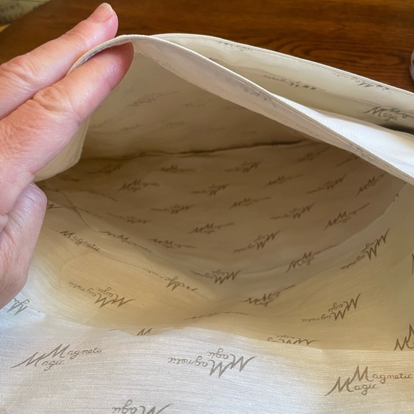 Vintage White Clutch Bag - Picture 7 of 12